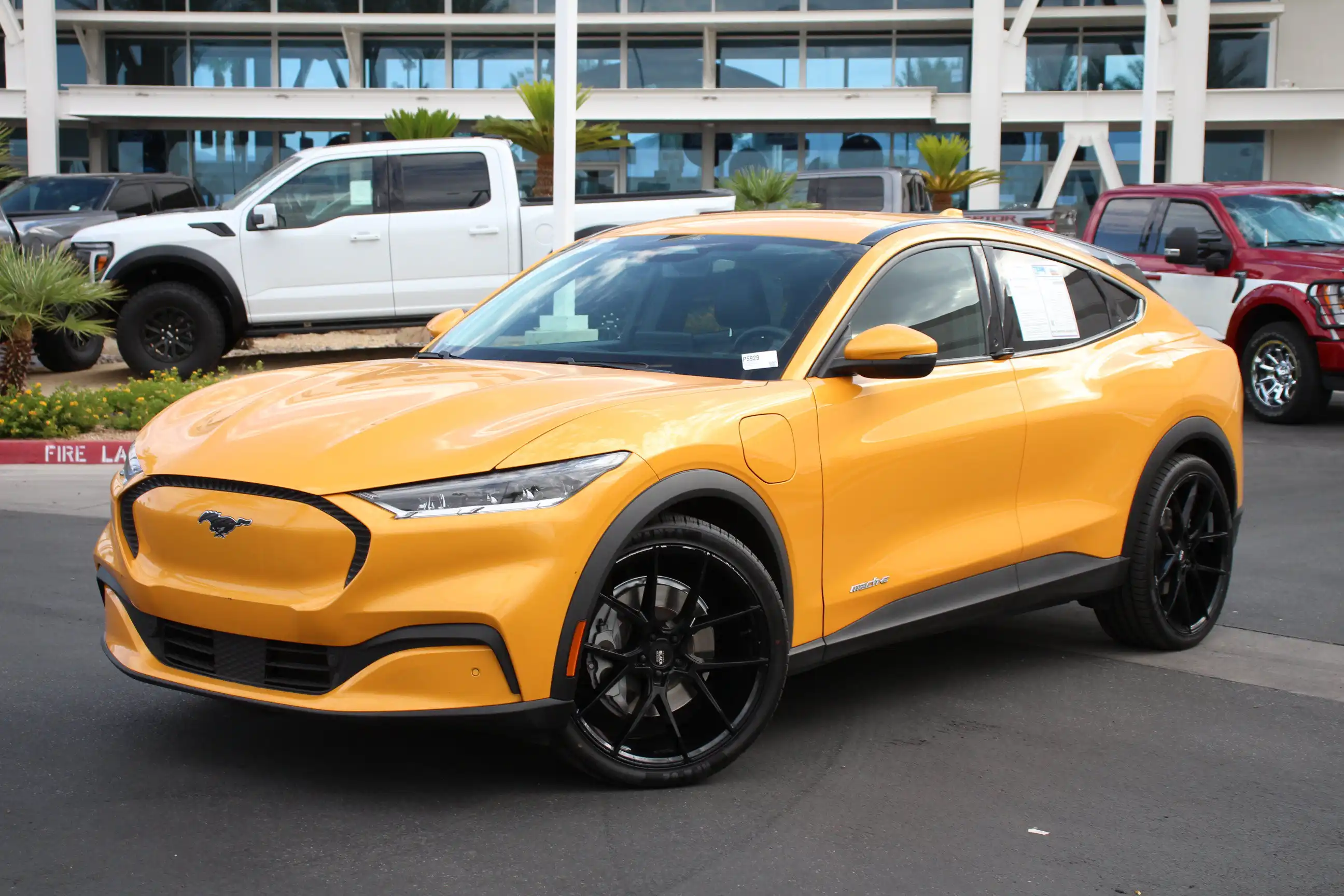 2022 Ford Mustang-Mach-e Select's photo