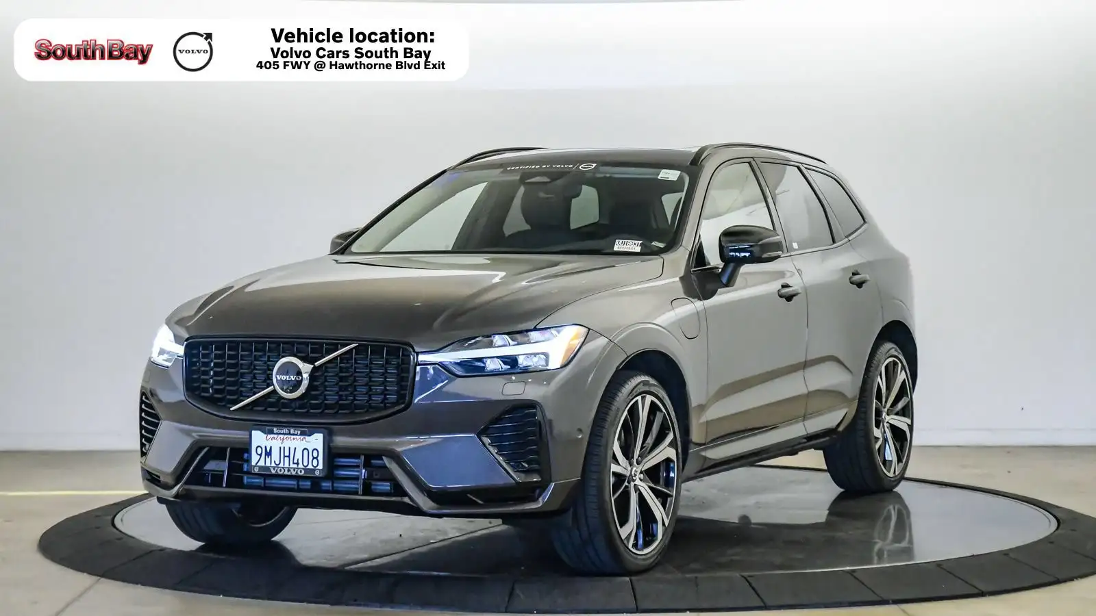 2024 Volvo XC60 T8 Ultimate Dark Theme AWD's photo