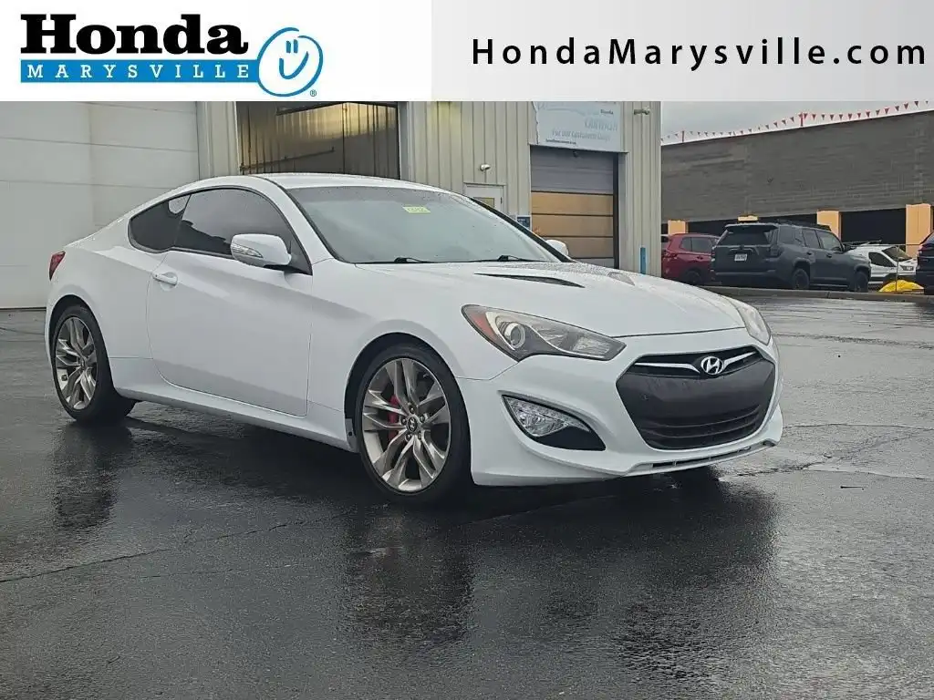 2016 Hyundai Genesis Coupe 3.8 R-Spec 6-Speed M/T's photo