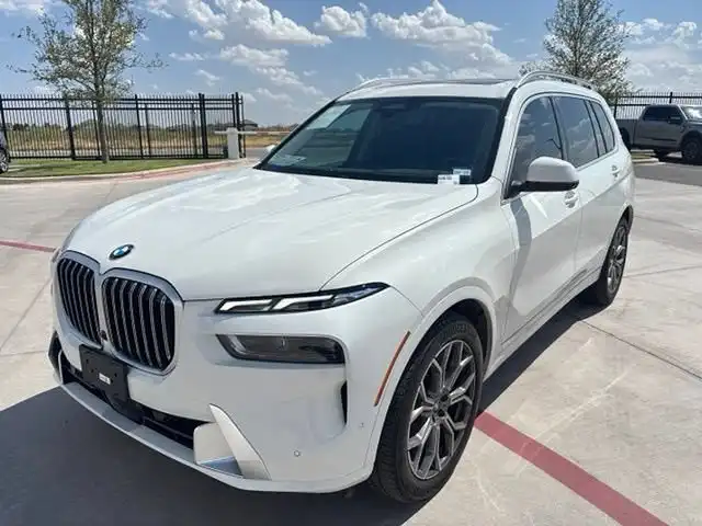 2024 BMW X7 xDrive40i's photo