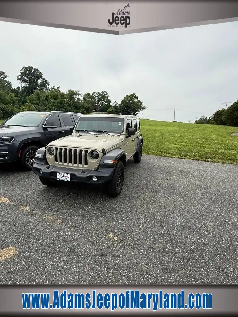 2022 Jeep Wrangler Sport's photo