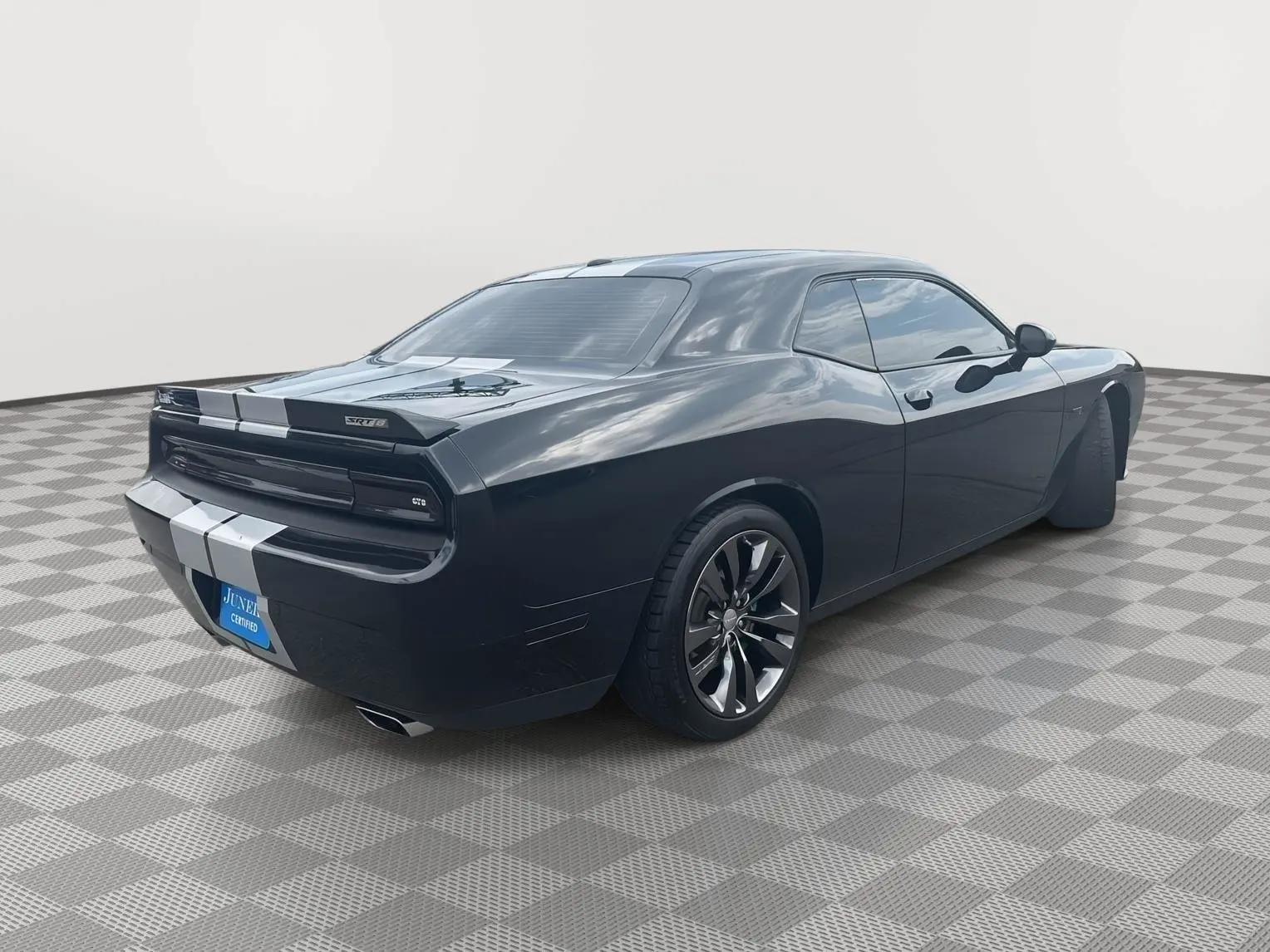 2013 Dodge Challenger SRT8 392 photo 5
