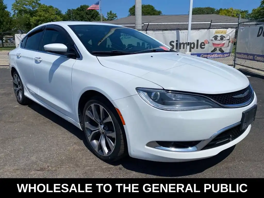 2016 Chrysler 200 C's photo