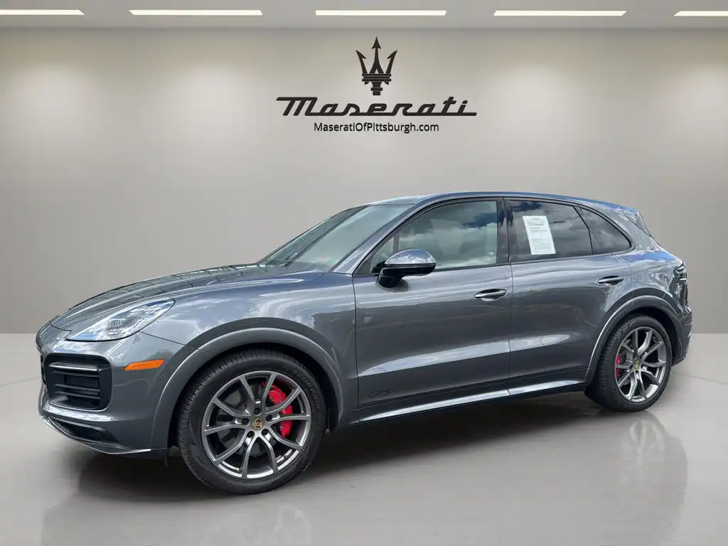 2021 Porsche Cayenne GTS's photo