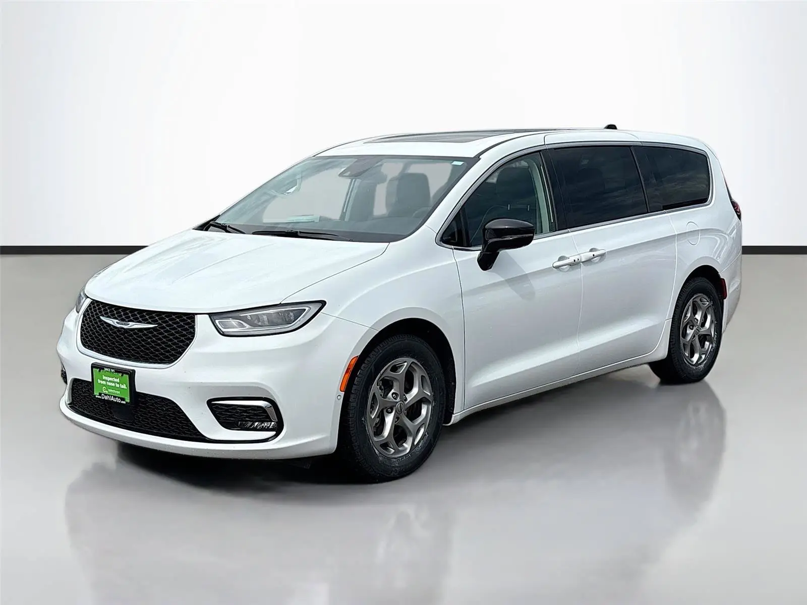 2024 Chrysler Pacifica Limited photo 4