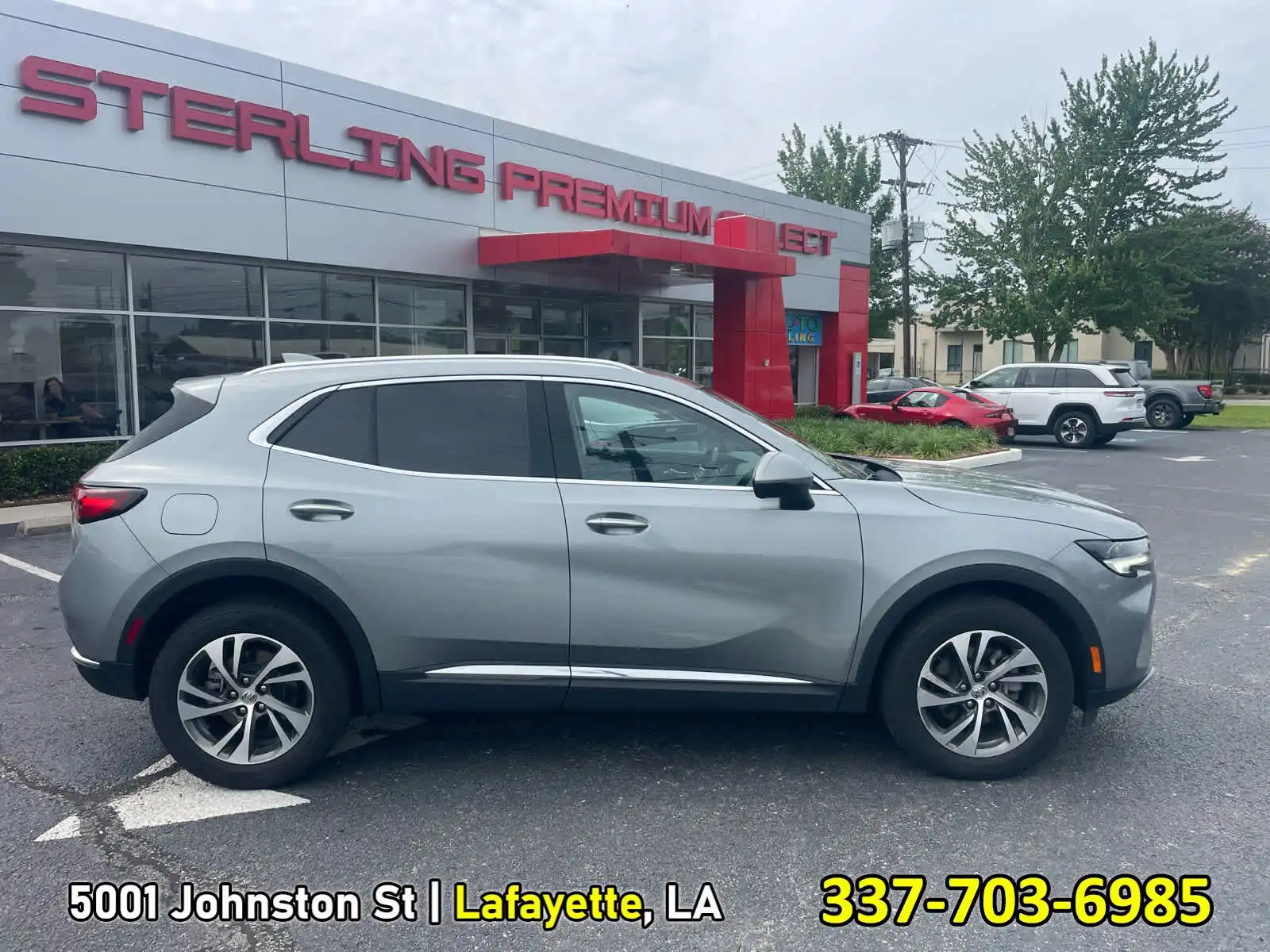2023 Buick Envision Essence FWD's photo