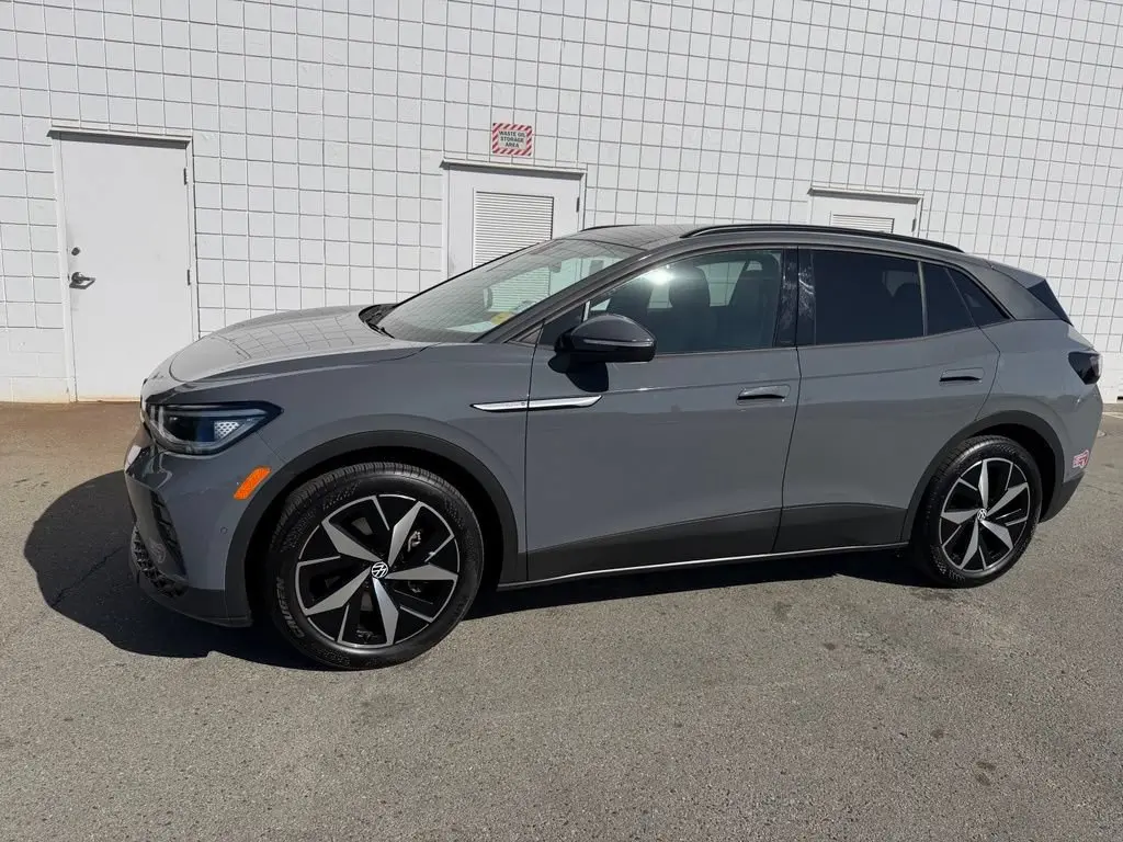 2023 Volkswagen ID.4 S photo 3