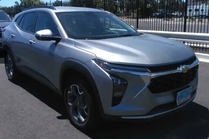 2024 Chevrolet Trax LT's photo