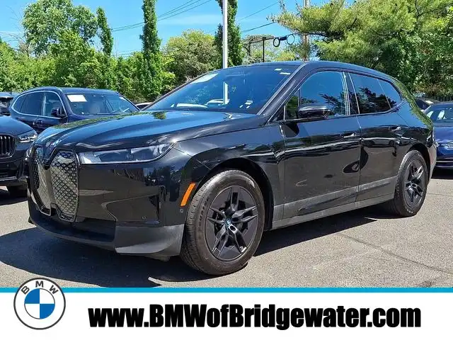 2024 BMW iX xDrive50's photo