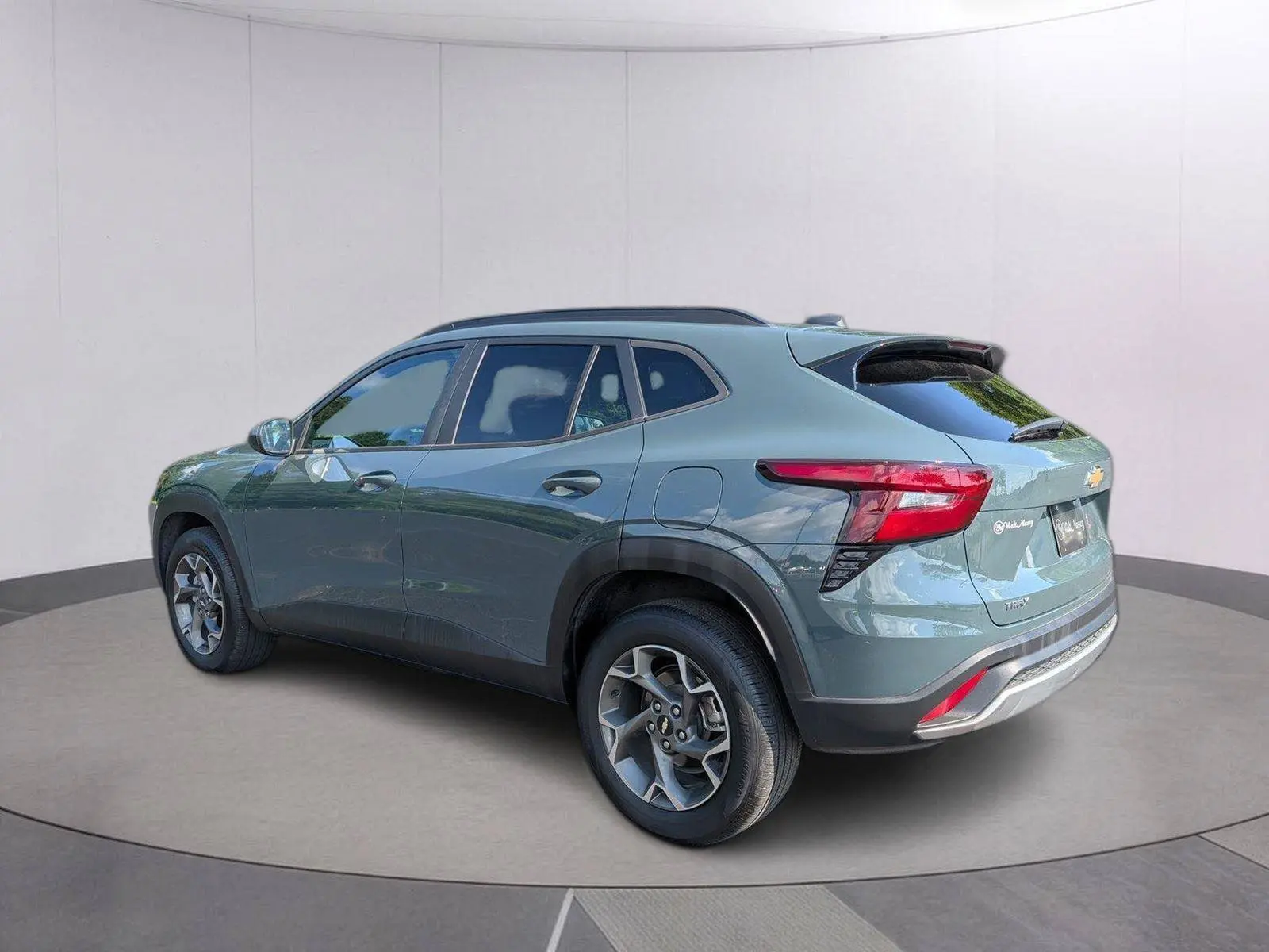 2025 Chevrolet Trax LT photo 3