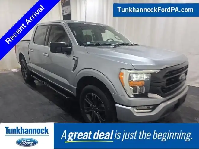 2022 Ford F-150 XLT 4x4 SuperCrew 145 in's photo