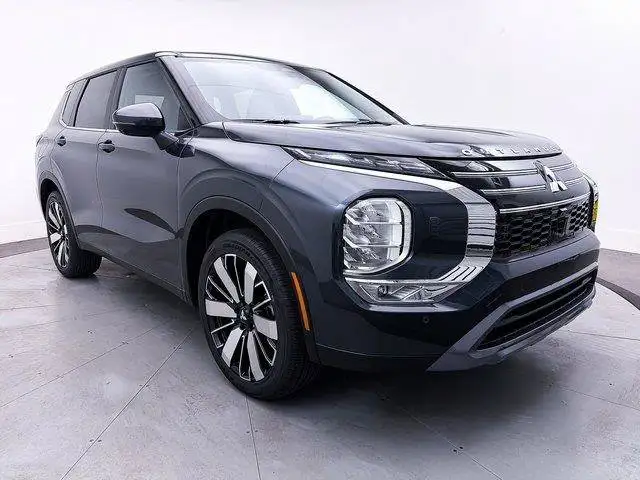 2026 Mitsubishi Outlander SE S-AWC's photo