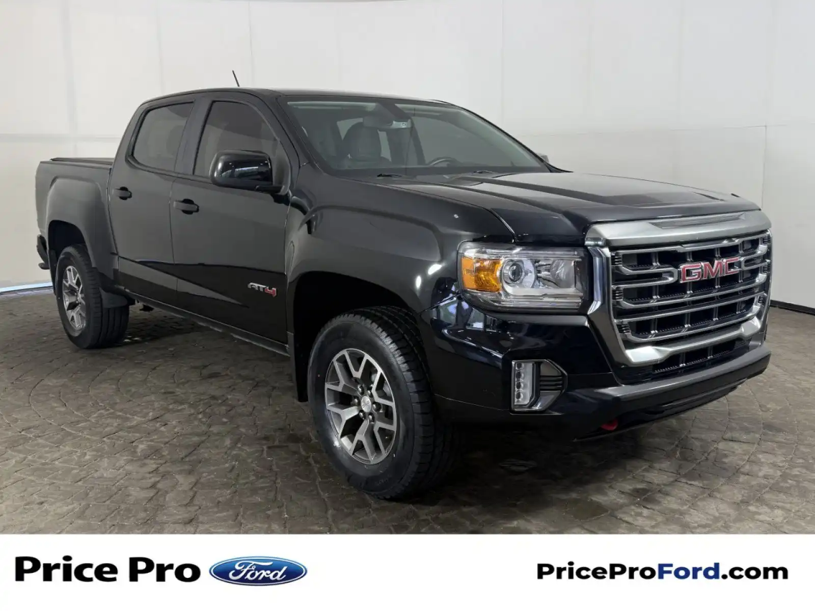 2021 GMC Canyon AT4 Lthr 4WD Crew Cab Short Box's photo