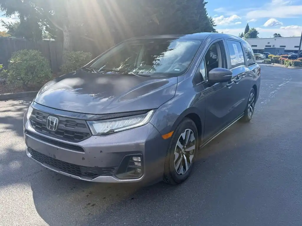 2025 Honda Odyssey EX-L's photo