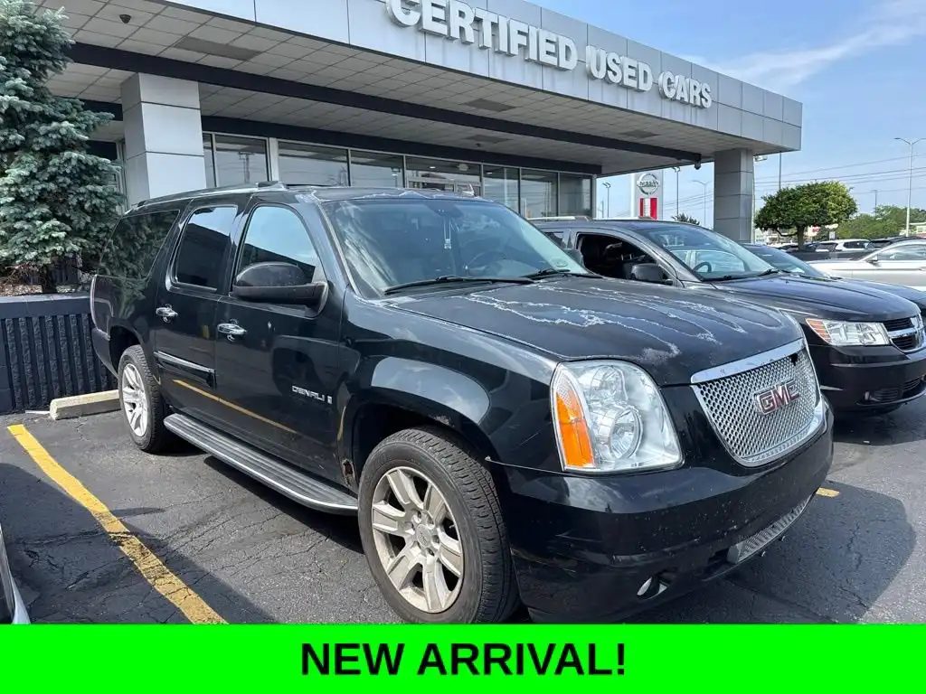 2008 GMC Yukon Denali AWD's photo