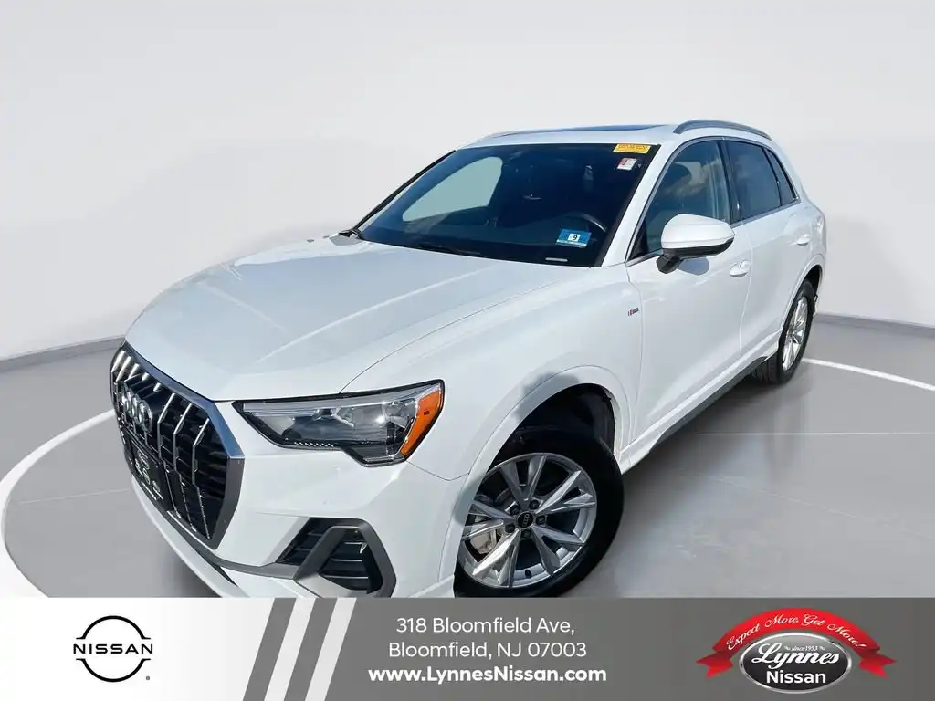 2021 Audi Q3 45 TFSI S Line Premium quattro's photo