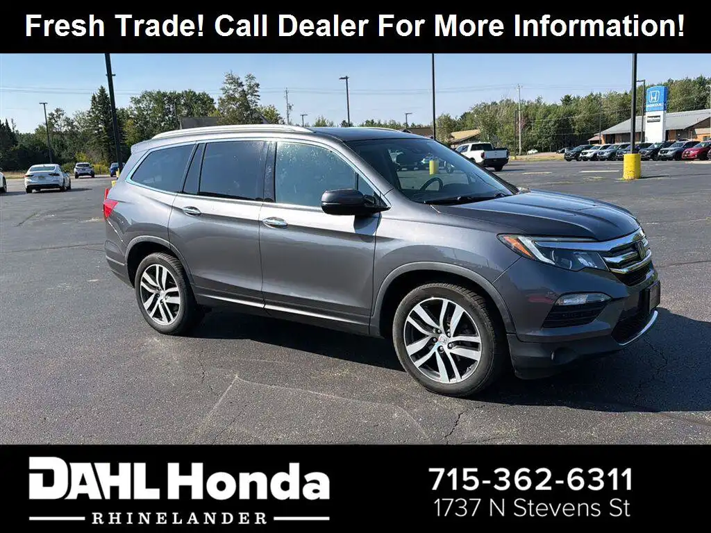 2017 Honda Pilot 4WD Elite's photo