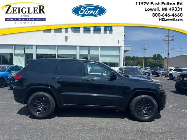 2018 Jeep Grand Cherokee Altitude 4WD's photo
