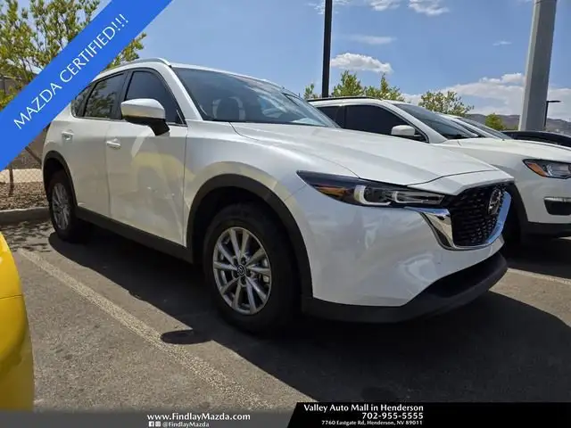 2022 Mazda CX-5 S Preferred package Auto AWD's photo