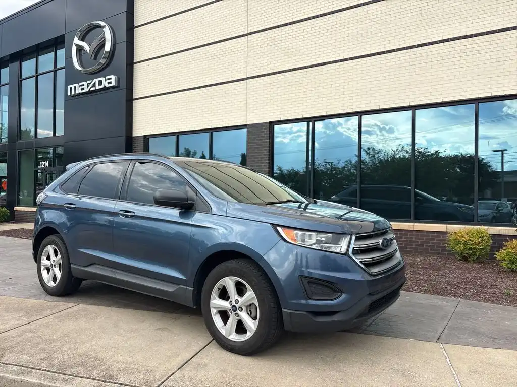 2018 Ford Edge SE's photo