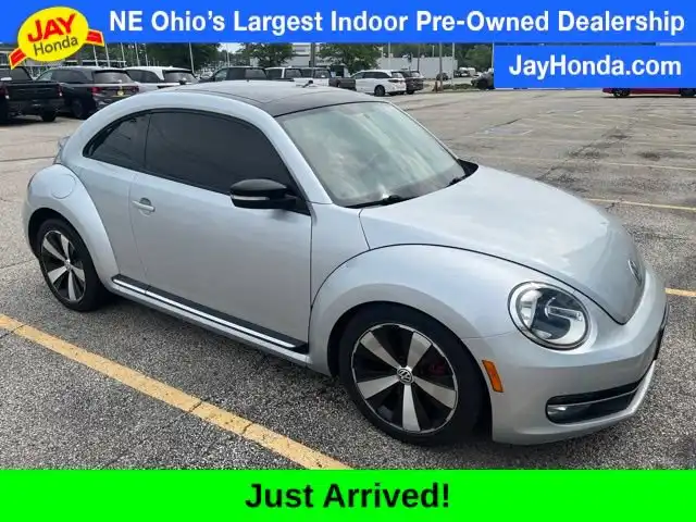 2012 Volkswagen Beetle 2.0T w/Sound & Nav. MSQ's photo