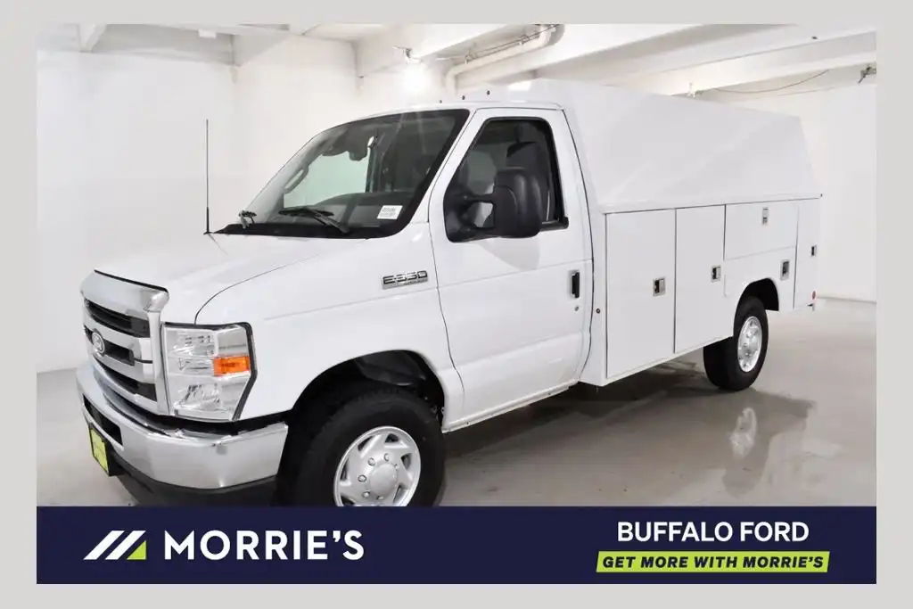 2027 Ford E-Series SRW E-350 Super Duty 138 in WB's photo