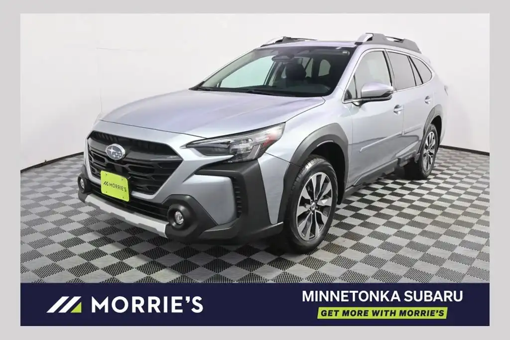2023 Subaru Outback Touring's photo