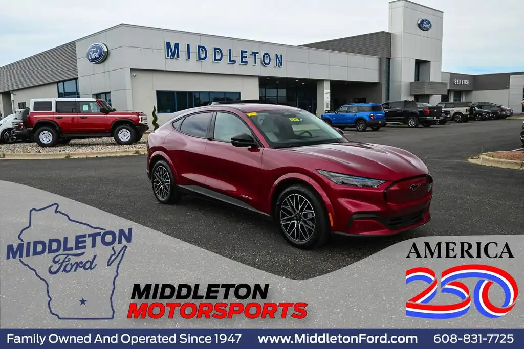 2025 Ford Mustang-Mach-e Premium's photo