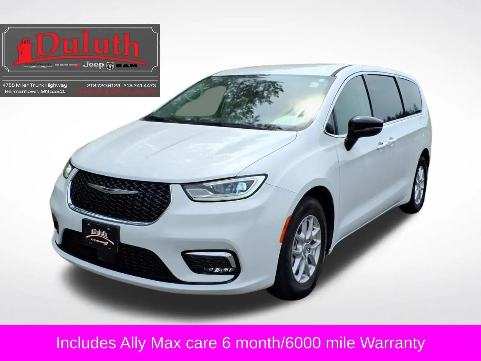 2024 Chrysler Pacifica Touring L's photo