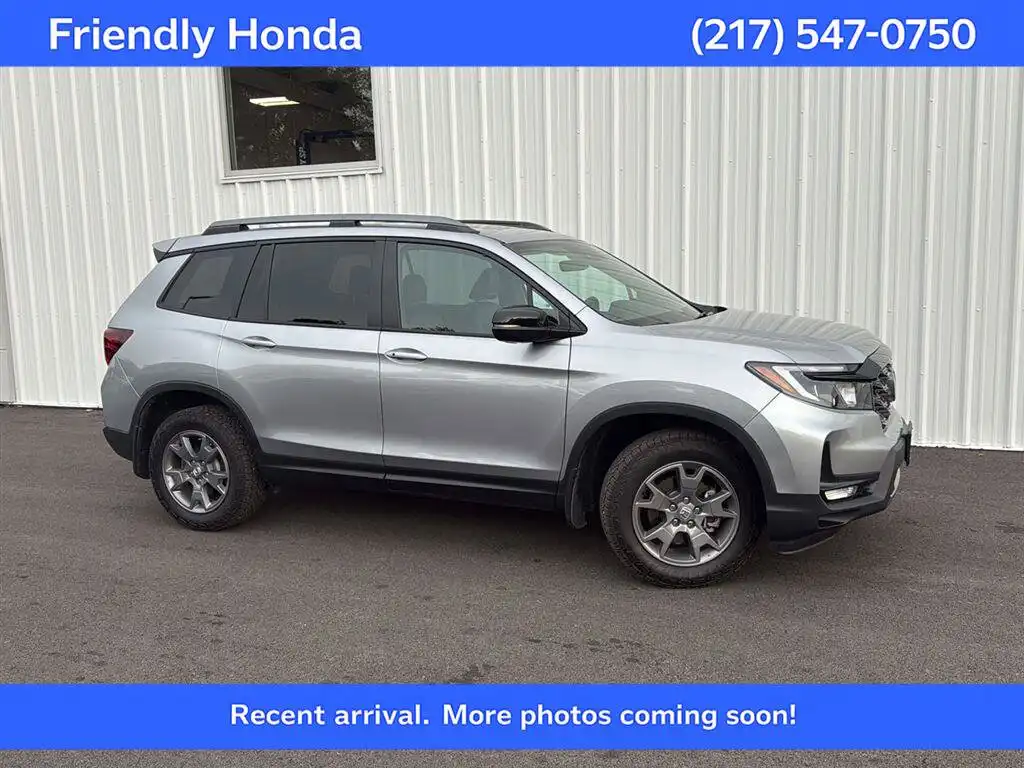 2025 Honda Passport 3.5 TrailSport 4WD Auto's photo