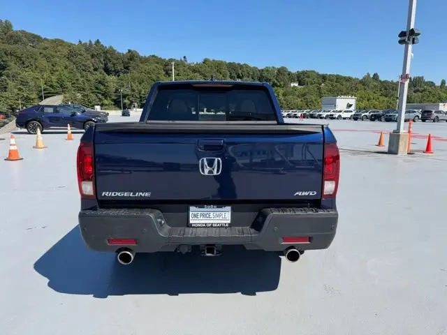 2023 Honda Ridgeline RTL-E AWD photo 4