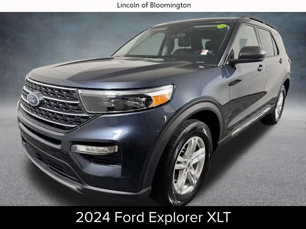 2024 Ford Explorer XLT 4WD's photo
