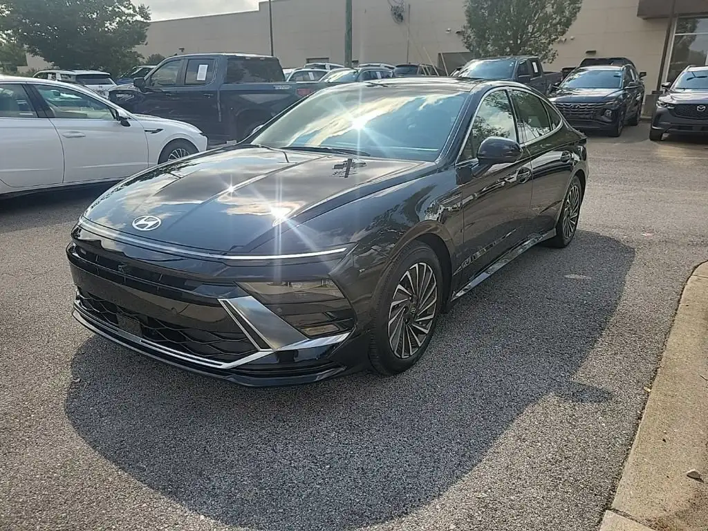2026 Hyundai Sonata Limited's photo