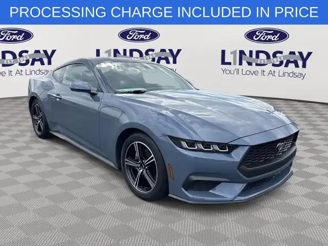 2025 Ford Mustang EcoBoost Fastback's photo
