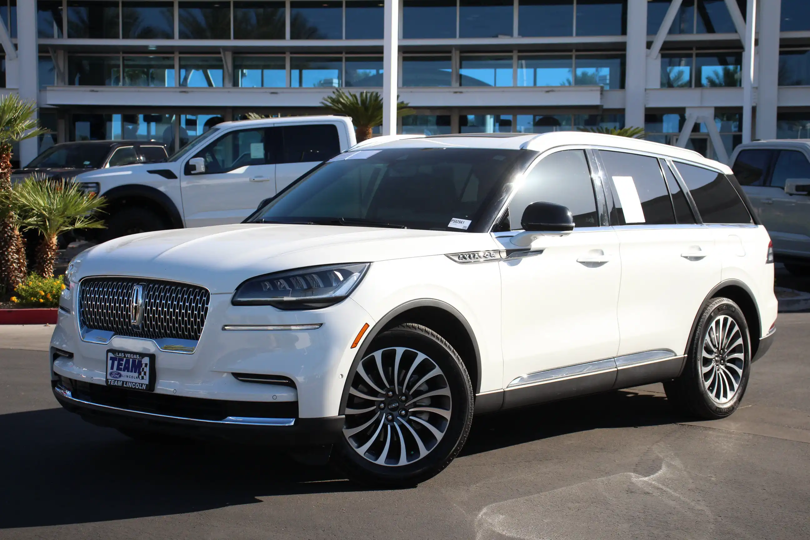 2023 Lincoln Aviator Reserve RWD's photo