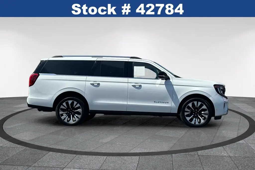 2025 Ford Expedition Platinum MAX 4x4 photo 4