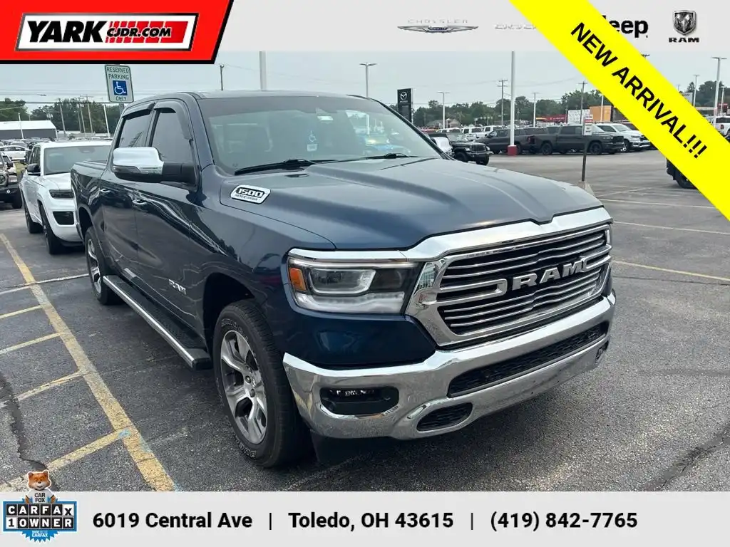 2024 RAM 1500 Laramie 4x4 Crew Cab 5'7's photo