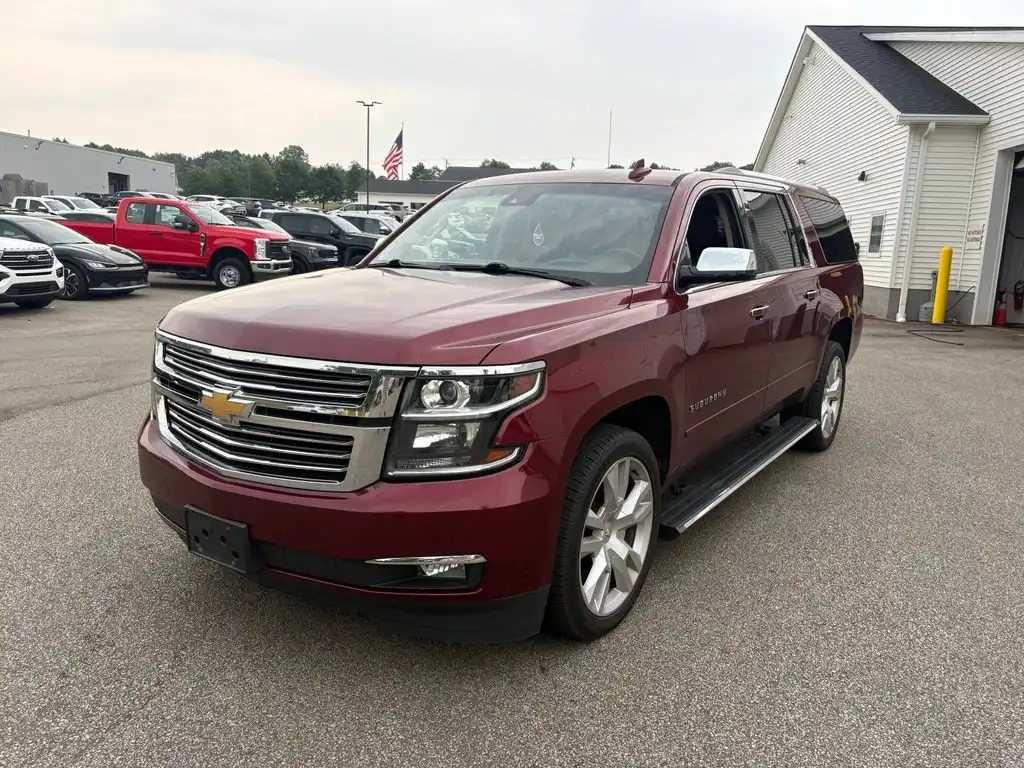 2018 Chevrolet Suburban 4WD 1500 Premier's photo