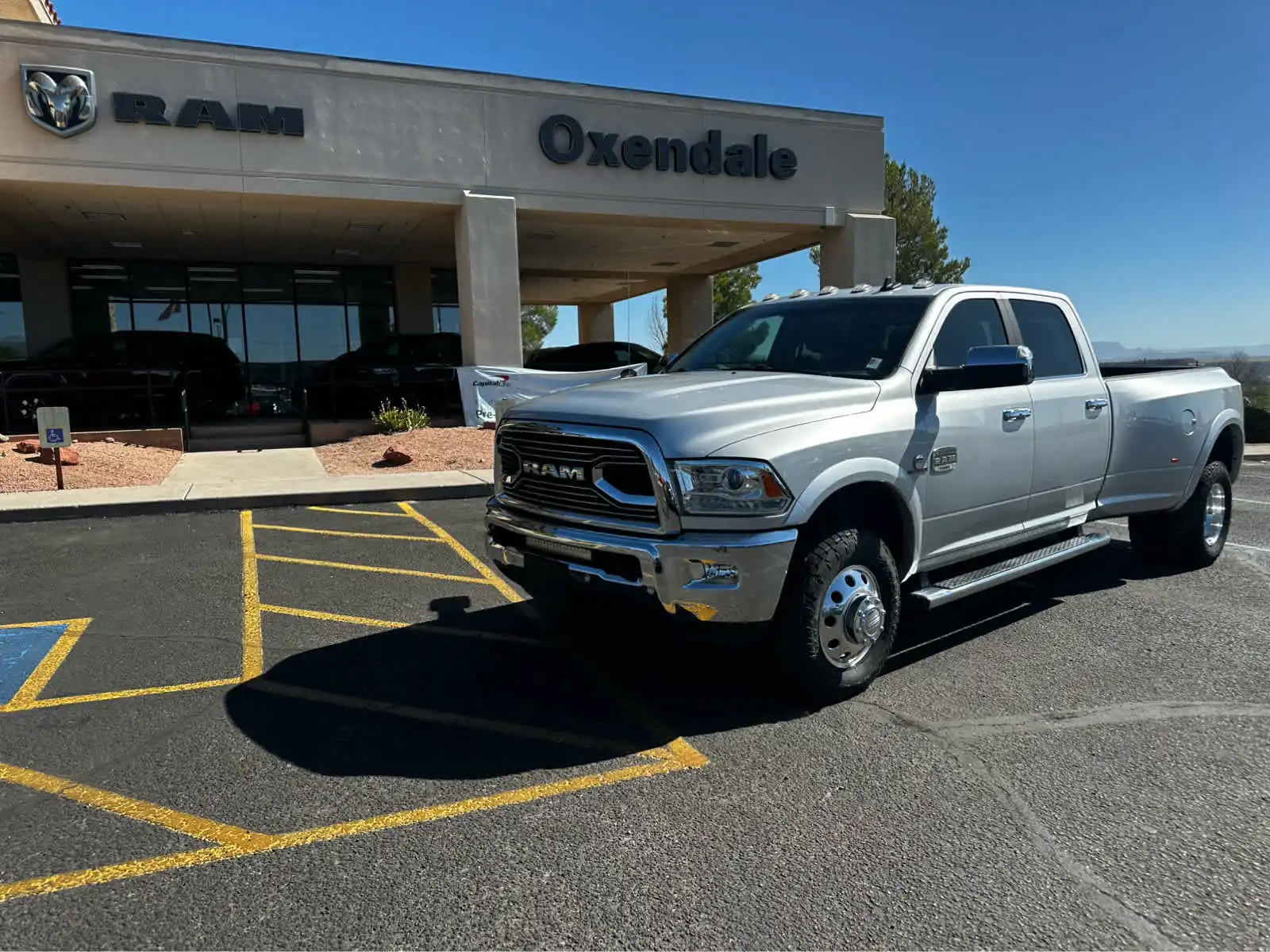 2018 RAM 3500 Laramie Longhorn 4X4 Crew Cab LWB's photo