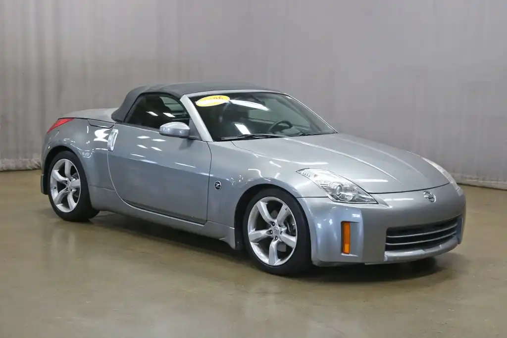2006 Nissan 350Z Roadster Touring 5AT's photo