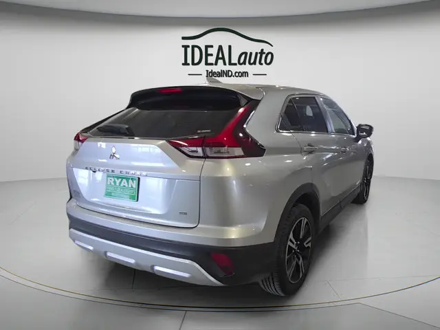 2025 Mitsubishi Eclipse Cross SE S-AWC photo 5