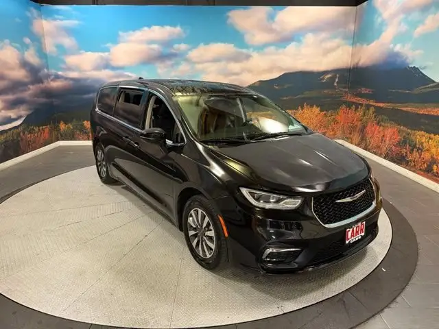 2024 Chrysler Pacifica Hybrid PHEV Select photo 1