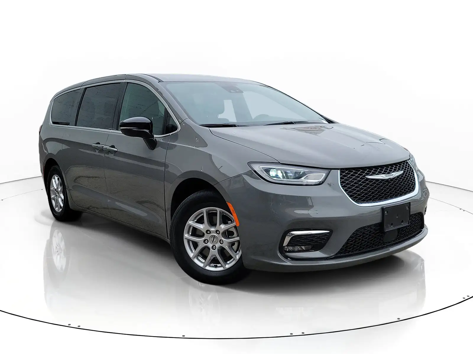 2025 Chrysler Pacifica Select's photo