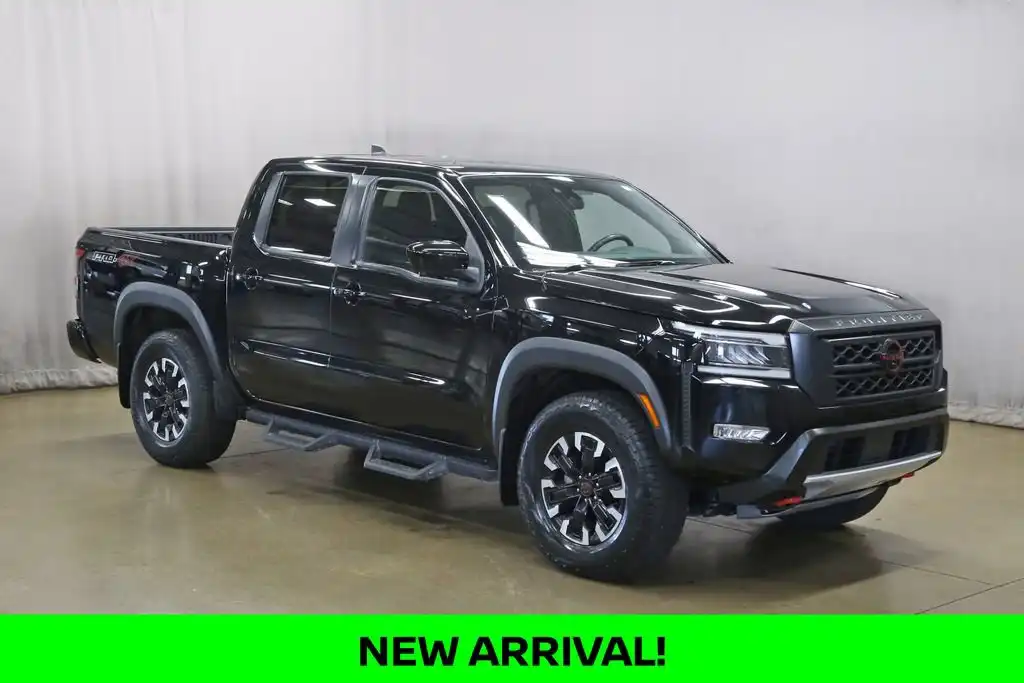 2023 Nissan Frontier PRO-4X Crew Cab 4X4's photo