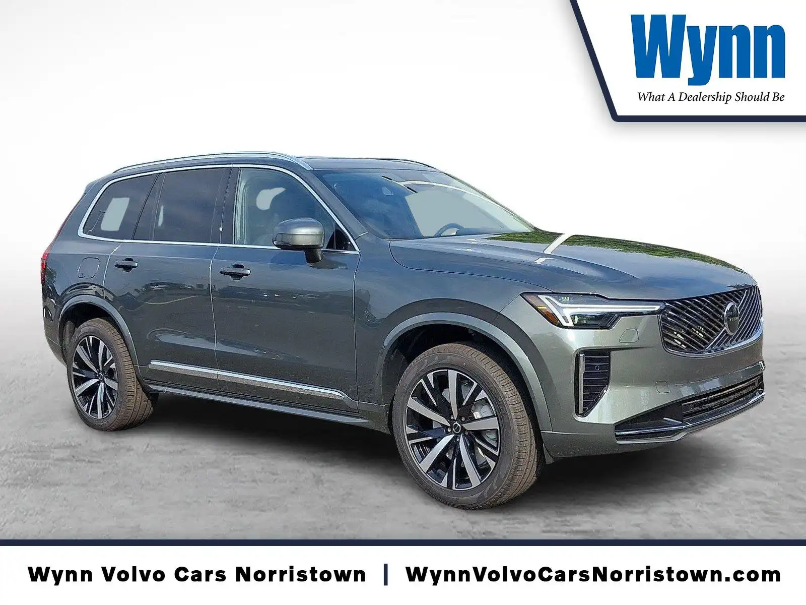 2027 Volvo XC90 B5 Core Bright AWD's photo