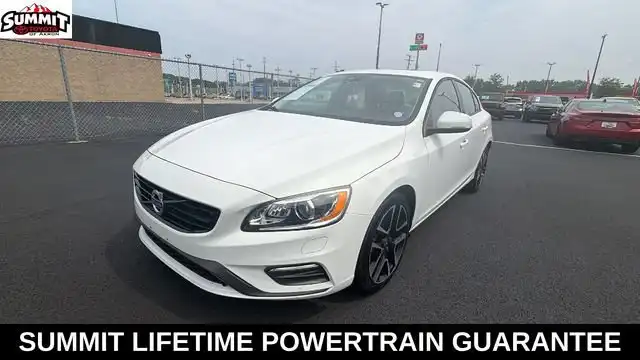 2018 Volvo S60 T5 AWD Dynamic's photo