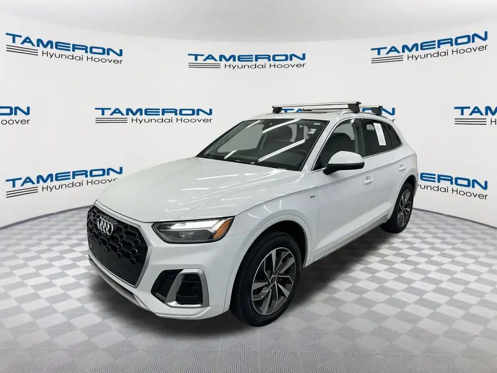 2024 Audi Q5 45 Premium Plus's photo