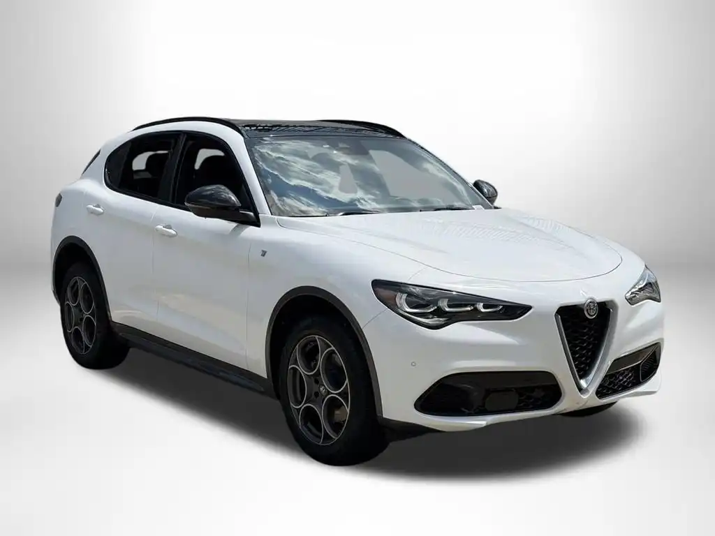 2024 Alfa Romeo Stelvio Ti AWD's photo