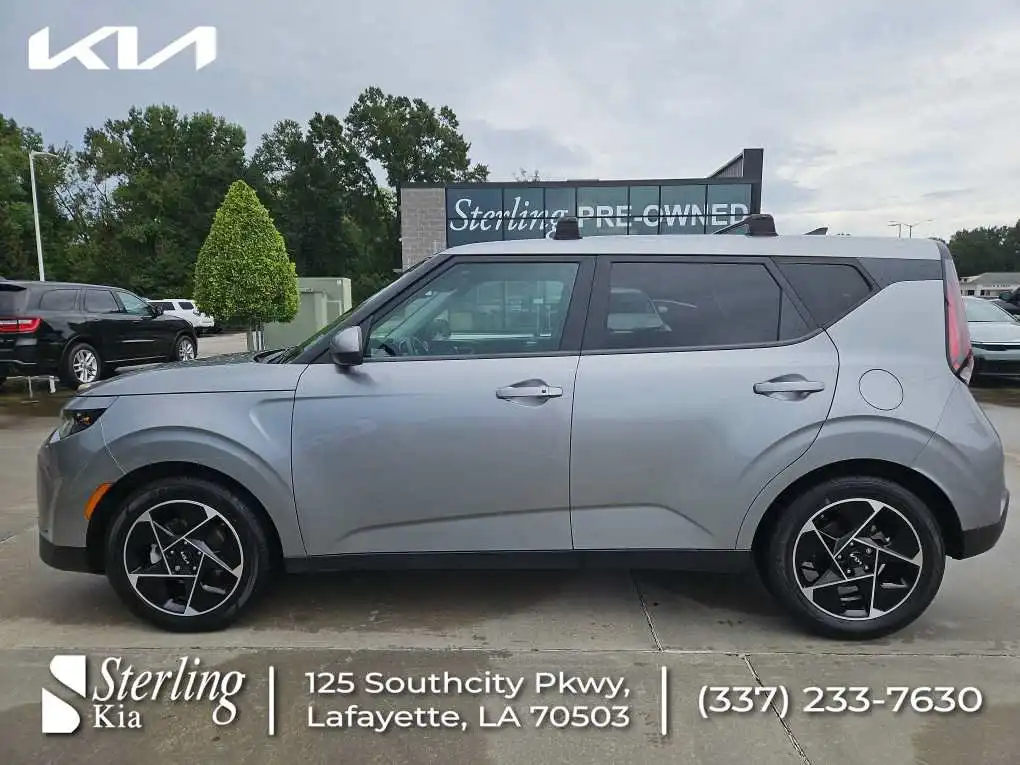 2023 Kia Soul 2.0 EX IVT 6's photo