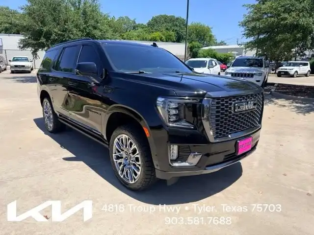 2023 GMC Yukon 4WD Denali Ultimate's photo